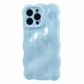 Custodia in TPU per iPhone 13 Pro con bordi ondulati e bolle di caramelle - Baby Blue