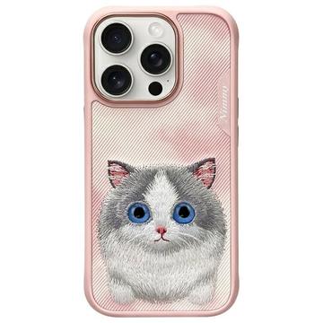 Custodia per gatti iPhone 16 Pro Nimmy Friends Big Eyed Pet 2.0 - Rosa